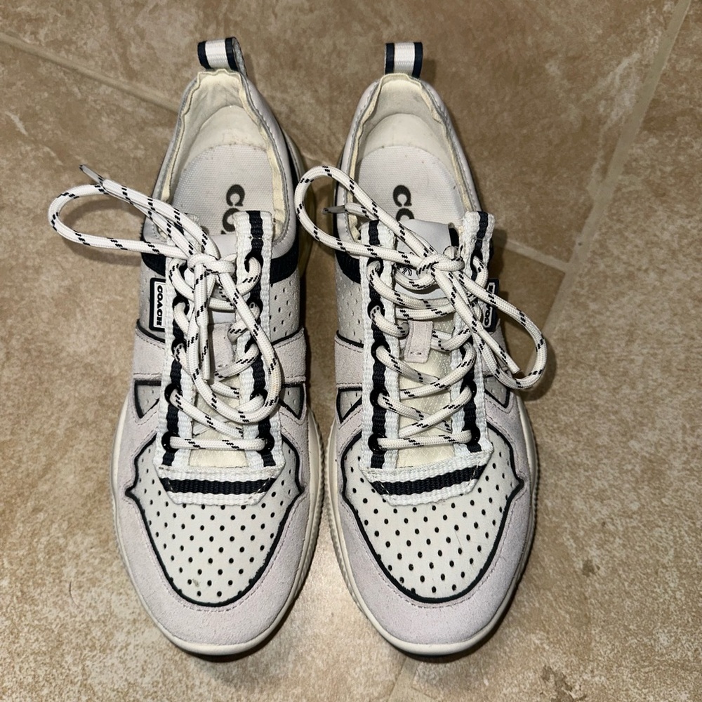 Woman’s size 5 Coach tennis shoes